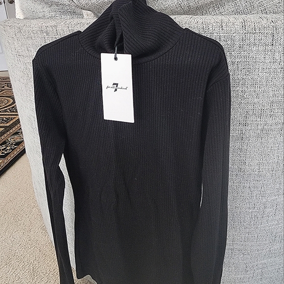 Black turtle neck top! New!!! - Picture 1 of 5